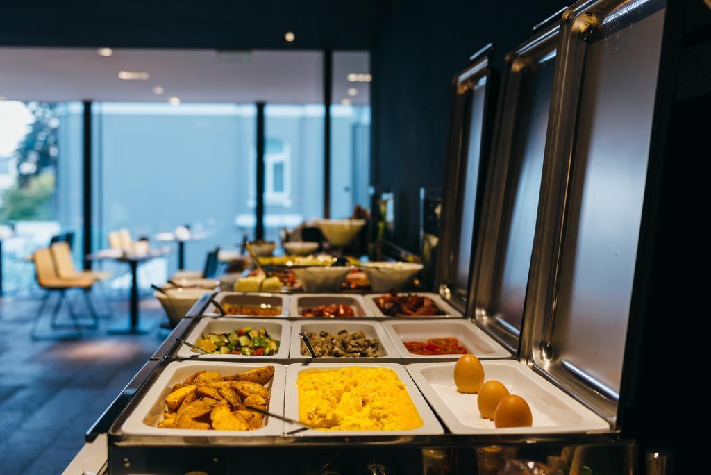 Hotel Privo Târgu-Mureş Eksteriør billede